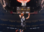 开云世界杯2026-F1新赛季揭幕战之夜，伦纳德关键时刻站出来—速度与意志的交响