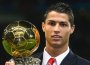 开云体育官方网站-F1新赛季揭幕战之夜，贝林厄姆的完美演出，当赛车轰鸣遇上绿茵传奇